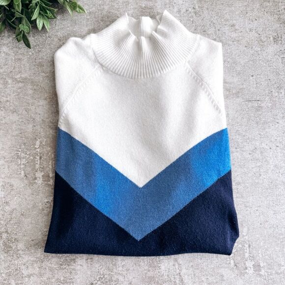 Aerie Offline Mock Neck Sweater White and Blue Size Small - Picture 1 of 5